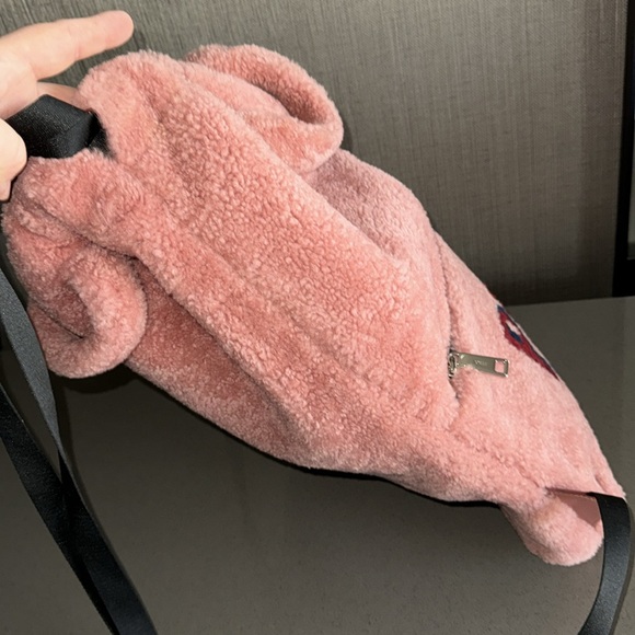 Fendi vocabulary Pink shearling convertible Backpack tote bag - Picture 4 of 16